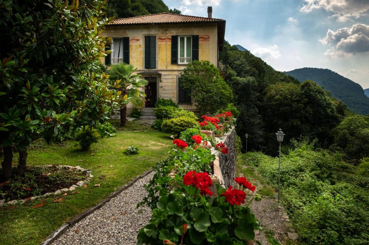 B&B Villa Le Ortensie Faggeto Lario Exteriör bild